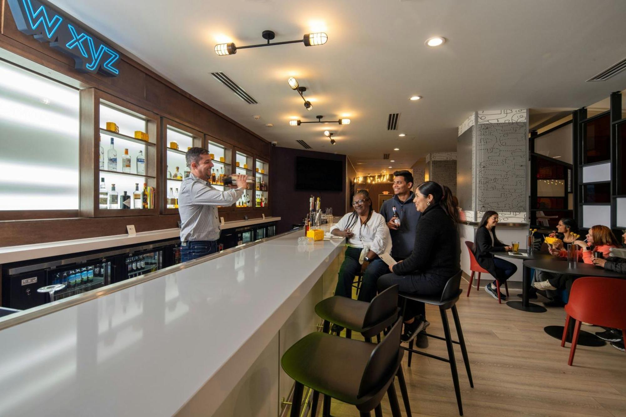 Aloft Downtown Hotel Memphis